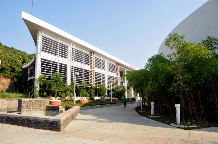 College 1